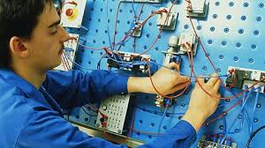 Nhân viên kỹ thuật là gì và những điều cần biết chi tiết