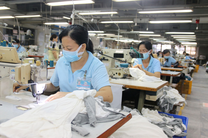 Đề xuất giảm 50% mức hưởng nếu rút bảo hiểm xã hội một lần: Tránh gây sốc cho người lao động