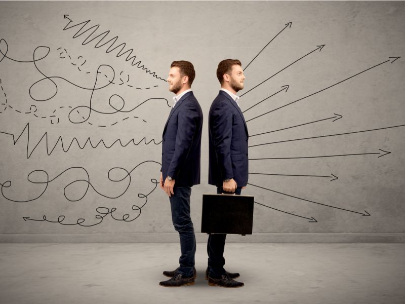 Lựa chọn giữa thăng chức và nhảy việc nhưng lương gấp đôi?